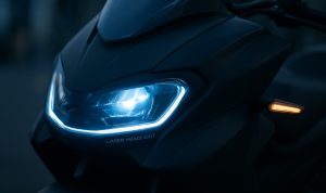 teknologi-laser-headlight-pada-lampu-motor-futuristik